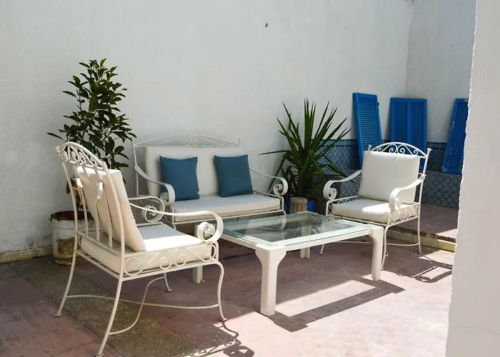 Cosy apartment @ La marsa Corniche-Beach