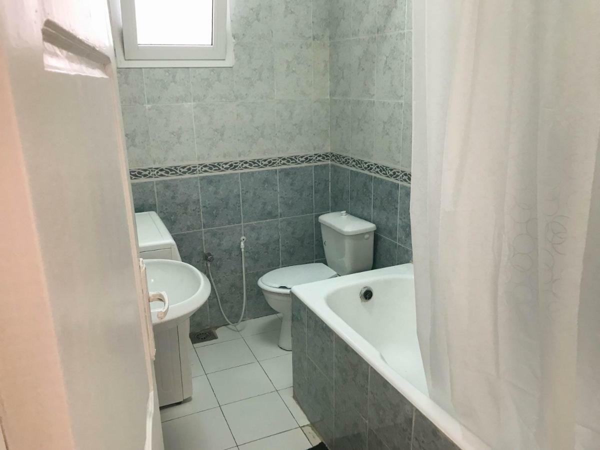 Cosy @ Corniche-beach Apartment *